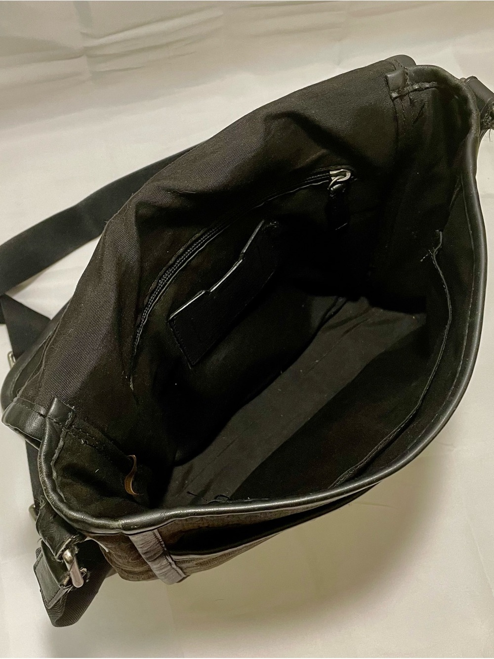 COACH Heritage Signature Jacquard Messenger Bag (Style F70699), EUC 💟 - Picture 10 of 16